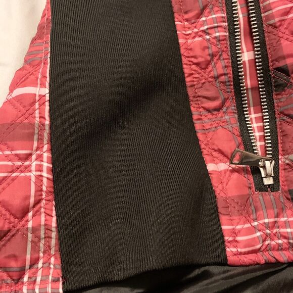 New Directions Puffer Vest Women Medium Red Tartan Plaid Holiday Winter Outdoor - Picture 8 of 13